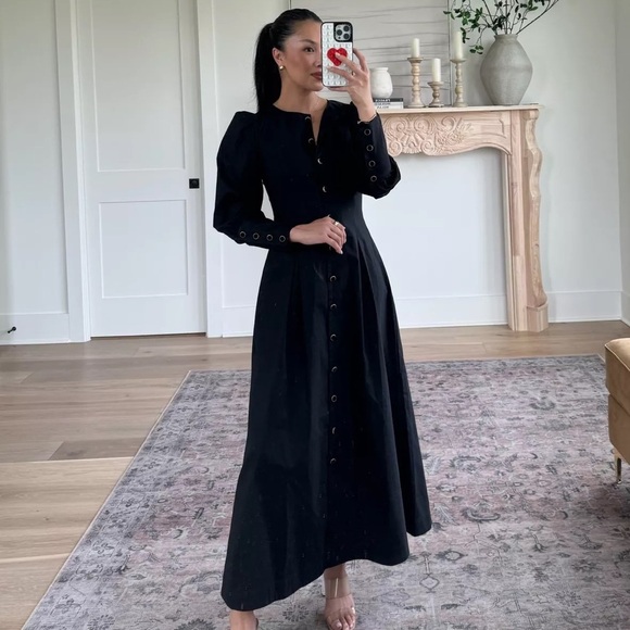 Reformation Dresses & Skirts - Reformation Halia Dress in Black